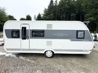 2017 - Hobby Excellent 560 KMFe   Franskseng-Køjer-Gulvtemp.-Mover-Telt
