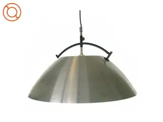 Lampe med pære og fatning