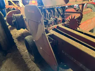Massey Ferguson 10-8