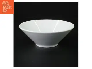 Hvid porcelænsskål fra IKEA (str. 16 x 16 cm)