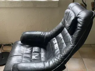 Drejestol med sort læder 