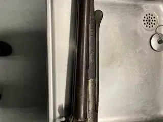 Antik Hanegevær med benbøjler