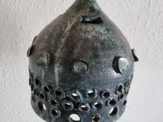 Lampe i keramik.