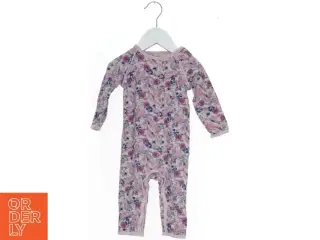 Blomstret heldragt til baby fra Me Too (str. 68)