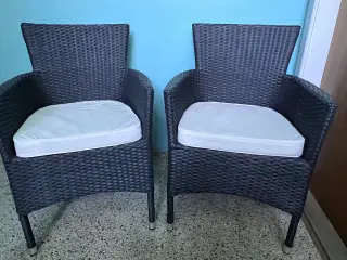 To kvalitets havestole