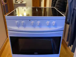 Voss komfur til salg.