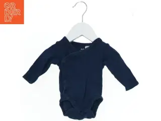Langærmet bodystocking til baby fra H&M (str. 56)