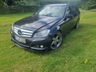 NYSYNET lækker MERCEDES C220 2,2 CDI  BYD