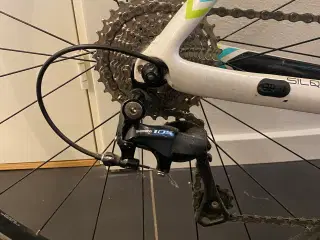 Dame racer TREK SILQUE S  Letvægt, kulfiber