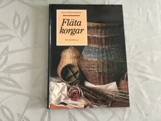 Fläta korgar  af Olivia Elton Barratt
