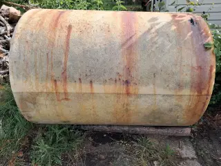 Brugt olietank 1500 L