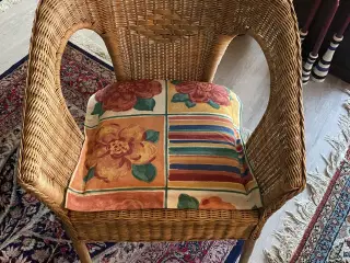 Kruvestole .100%ok. 2stk. Fra et ikke rygerhjem.