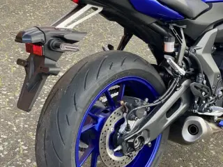 Yamaha YZF R7