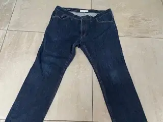 Mørkeblå jeans Btax