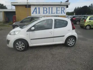 Peugeot 107 1,0 Trendy