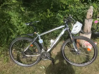 Fin lavgear MTB sælges pæn i stand køb som beset 