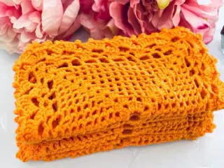 Servietter orange håndarbejde 