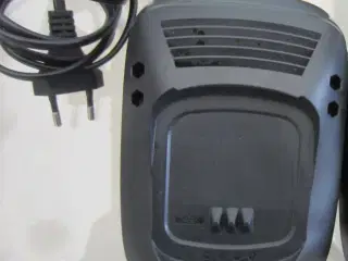 BOSCH AL 2215 CV Li-Ion Smart batteri oplader