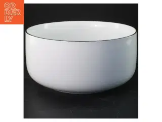 Mellem hvid porcelæn skål (str. Ø 21 cm)