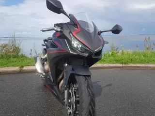 Honda cbr500ra