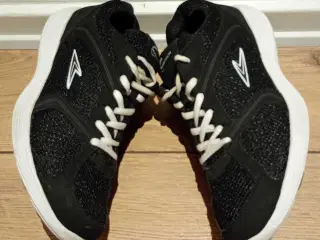 Sneakers, RUNTECH, sort, str. 41.
