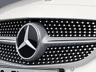 Mercedes W205 diamond grill 