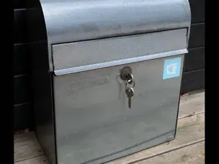 Galvaniseret postkasse – solid model med lås