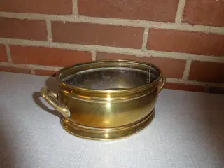 messing potte 21 cm. lang og 8 cm. høj