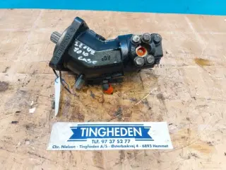 Case IH 7010 Hydrostat motor 87310111