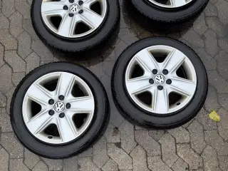 205/55/16 stålfælge vinterdæk med originale Vw hju