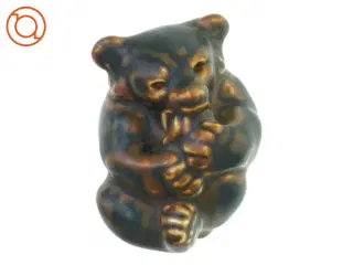 Liggende bjørn med fod i mund fra Royal Copenhagen (str. 8 x 5 cm)