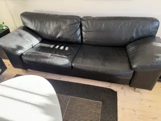 2 sorte lædersofaer, 2 1/2 personers