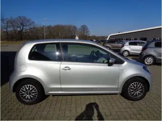 Seat Mii 75hk Nysynet og Serviceret
