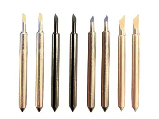 Komplet Knivpakke, indeholdende 2stk. Standard knive + 2stk. Detalje knive + 2stk. Sandblæsnings knive + 2stk. Refleksfolie kniv