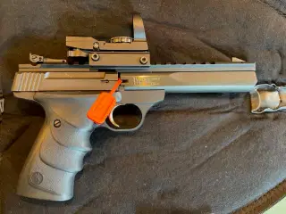 Pistol. Browning Buck Mark 22LR