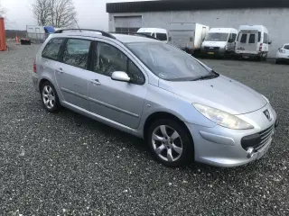 Peugeot 307  1,6 I St. Car 2007  Km kun 217xxx