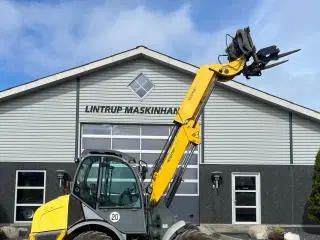 Kramer 750T Allrad med pallegafler og adabter. Med teleskop-arm