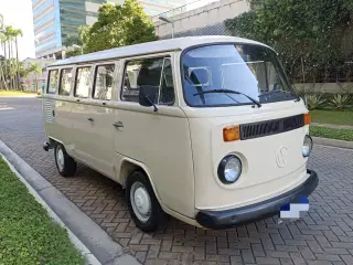 Vw T2 bus 1976 med klapdøre, ideel for camper
