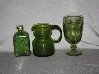 Grøn glas kande, karaffel, vase stk.pris - 80 kr.