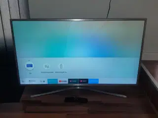 40" Samsung Smart Tv.