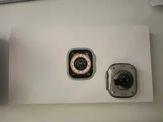 Apple Watch Ultra 49mm GPS+CEL Titanium 