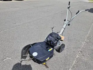 Kwern Greenbuster 550 Ukrudtsbørste.