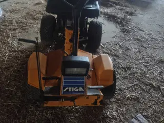 Stiga Park med aluminium skærebord