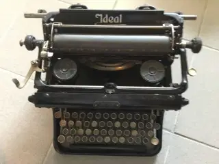 ANTIK Ideal skrivemaskine