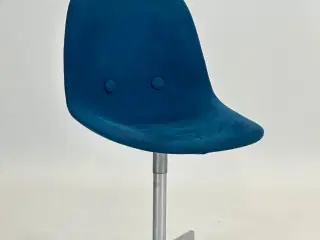 Erik Jørgensen Eyes EJ 2-XU Chair