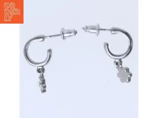 Sølv øreringe med charm (str. 2 cm)