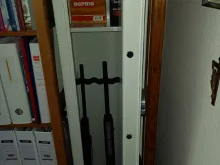 Våben skab Huntly 5 Reserveret