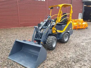 Eurotrac W11 Mellem arm