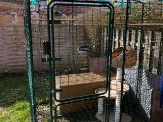 Kattebur voliere pressening 3 hylder pløkker Omlet