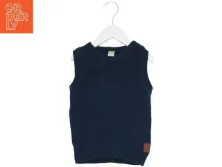 Strikket vest i mørkeblå fra Name It (str. 98)